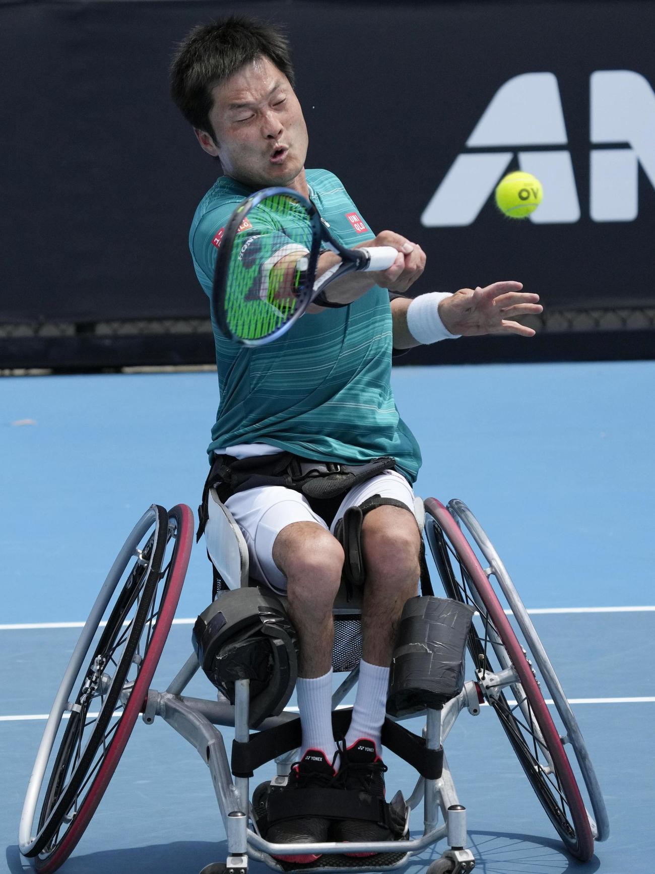 男子シングルスで2年ぶり11度目の優勝を果たした国枝慎吾＝メルボルン（AP＝共同）