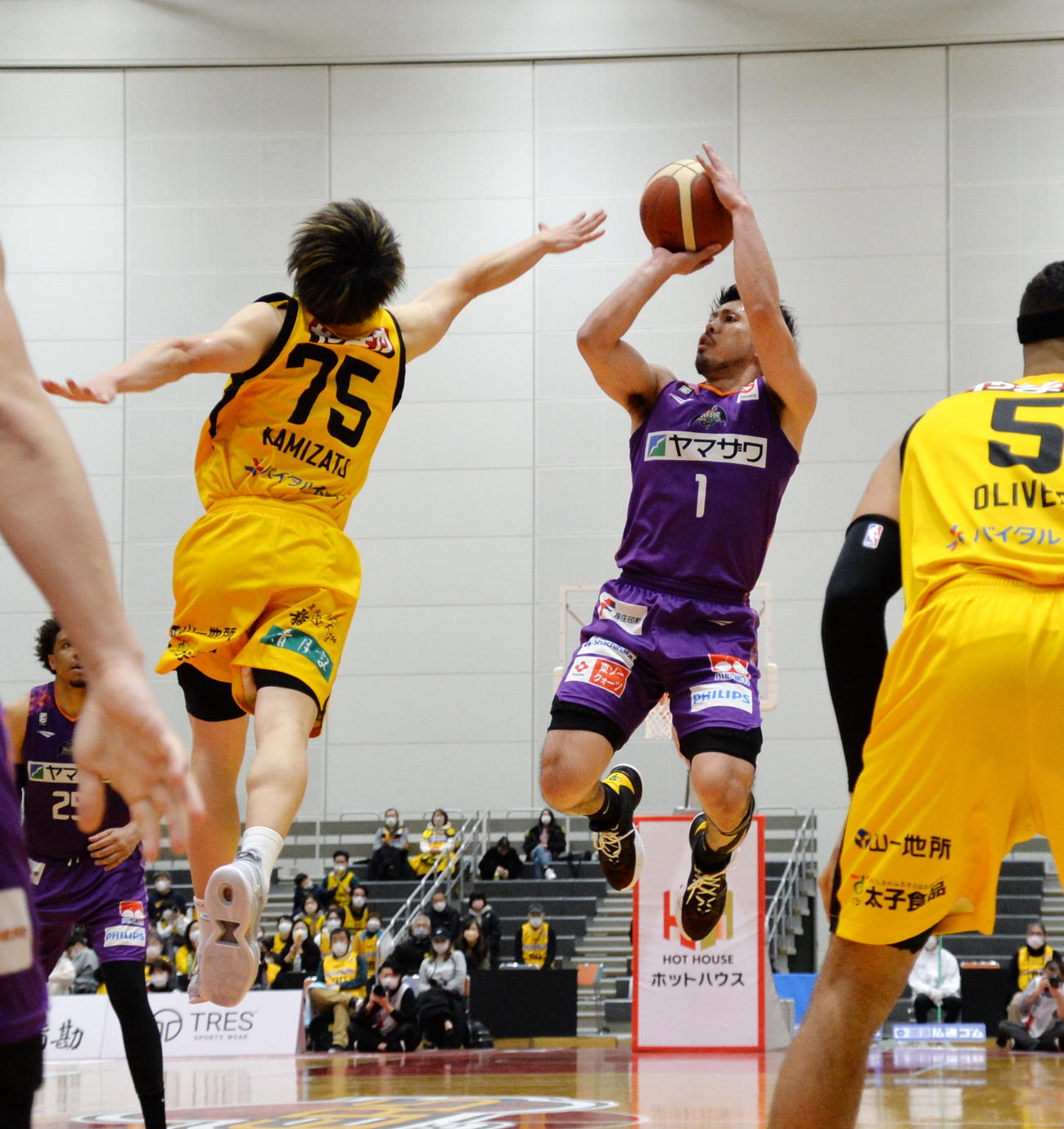 仙台対山形　シュートを放つB2山形・中島良史（31）（撮影・濱本神威）