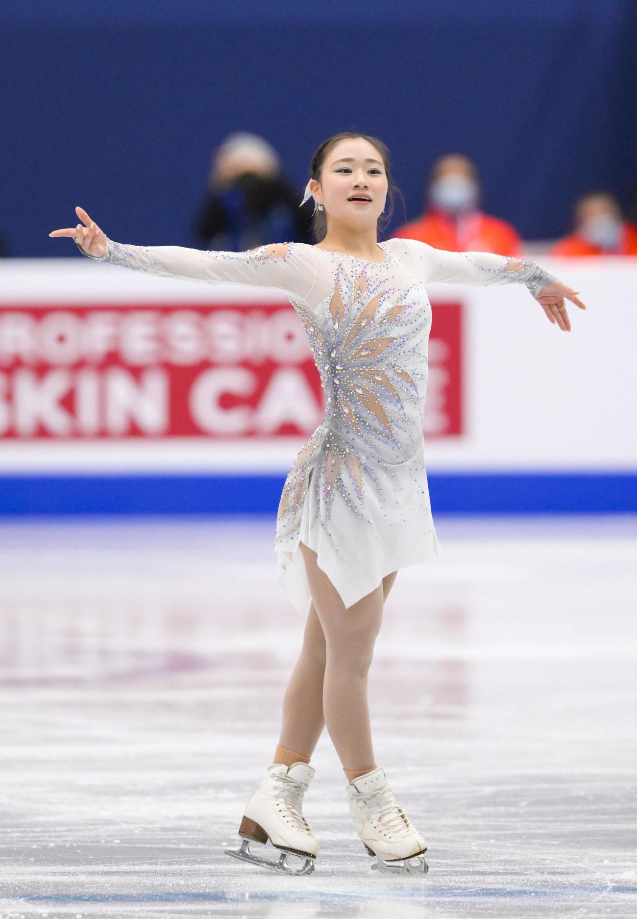 女子SP　演技を終えた河辺愛菜（共同）