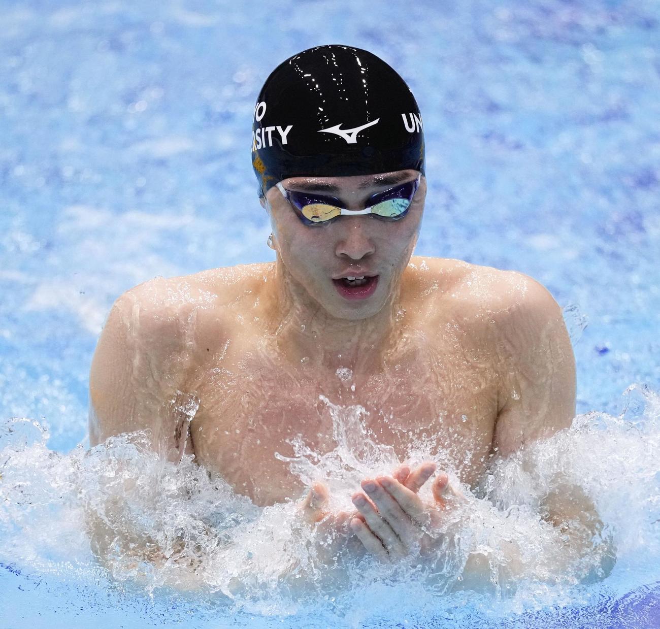 男子200メートル平泳ぎ決勝、力泳する花車（代表撮影）