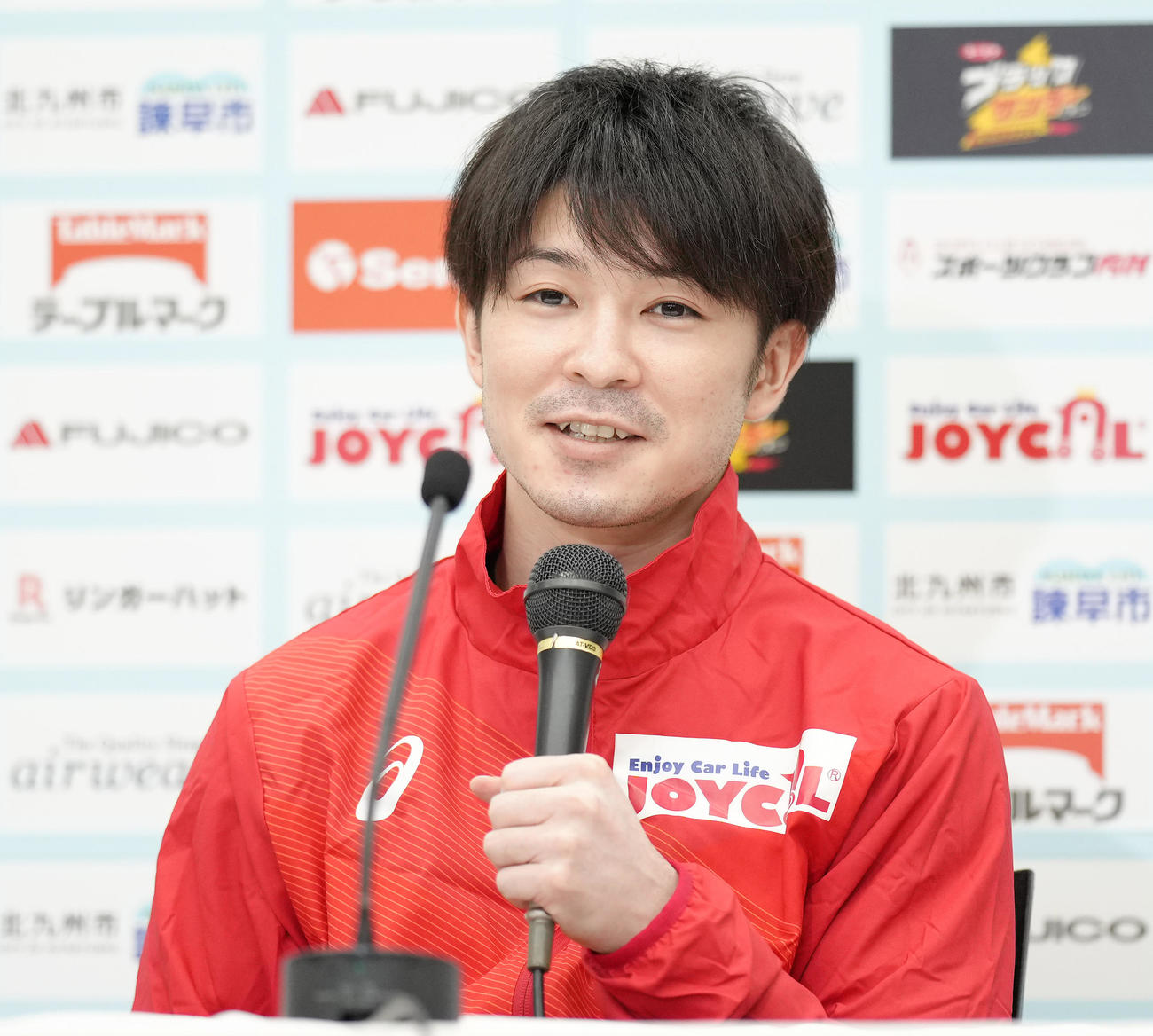 「KOHEI UCHIMURA THE NINAL」の前日会見で心境を話す内村（撮影・菅敏）