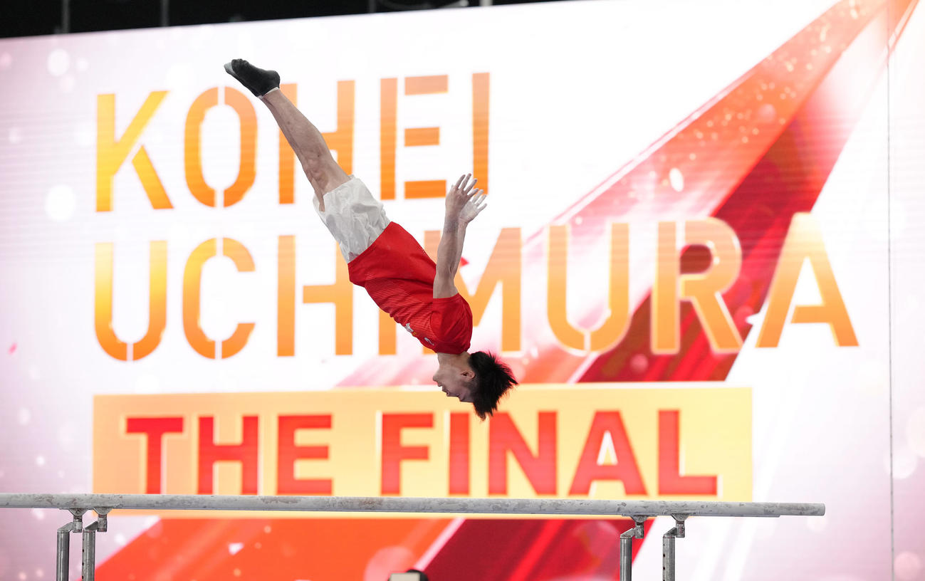 「KOHEI UCHIMURA THE FINAL」の前日練習に臨む内村（撮影・菅敏）