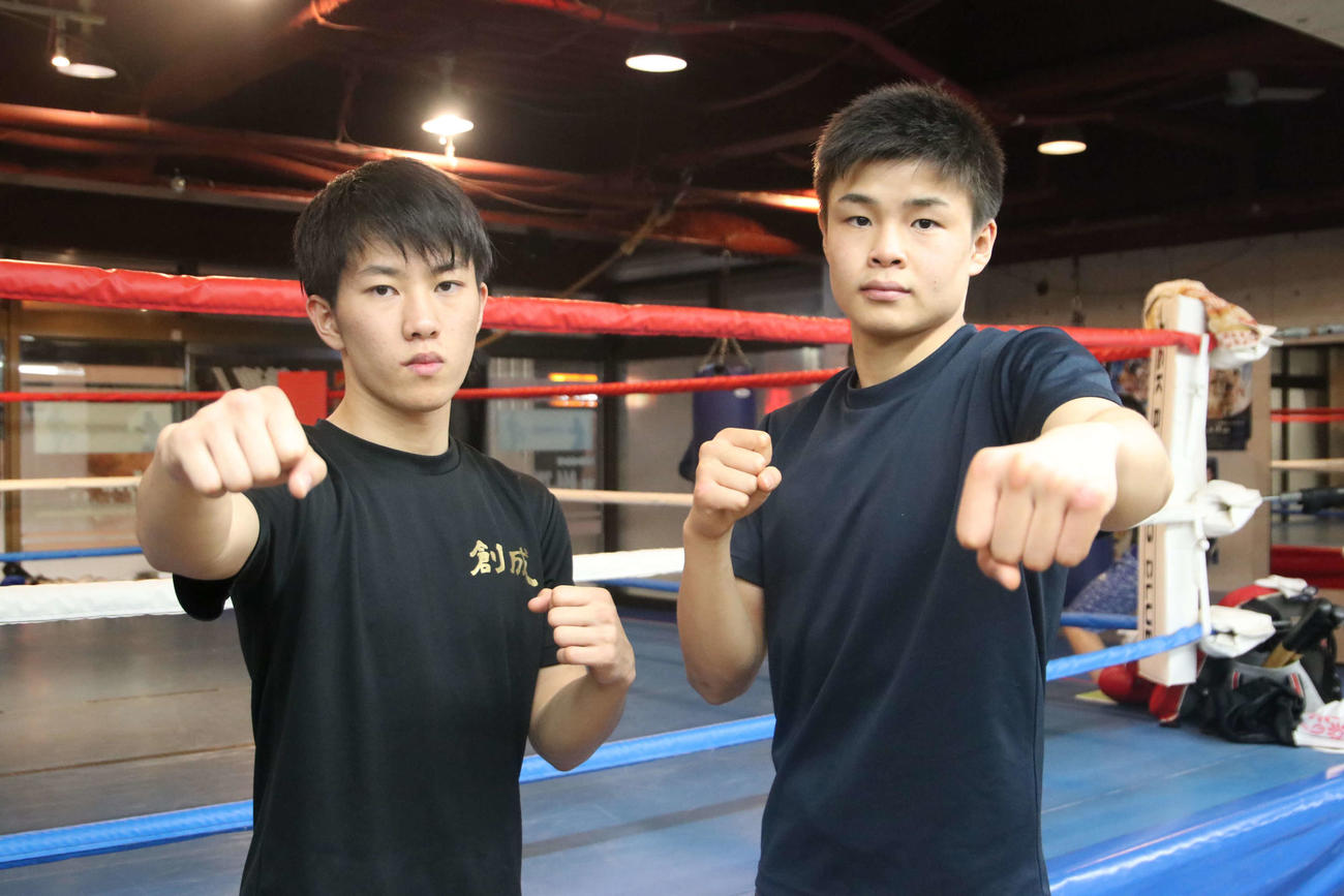 大会へ向け気合が入る札幌創成の神田（左）と川上（撮影・山崎純一）