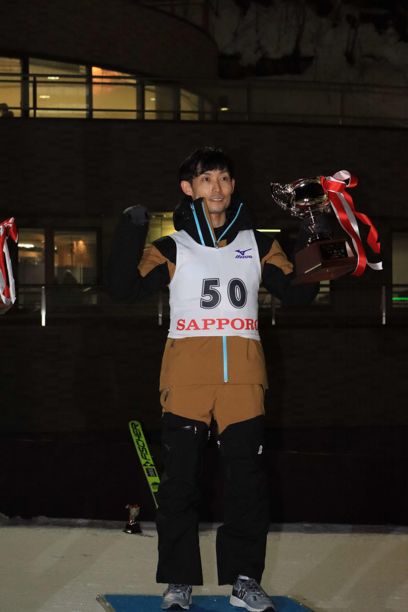 国内現役最終戦で優勝した伊東大貴（撮影・保坂果那）