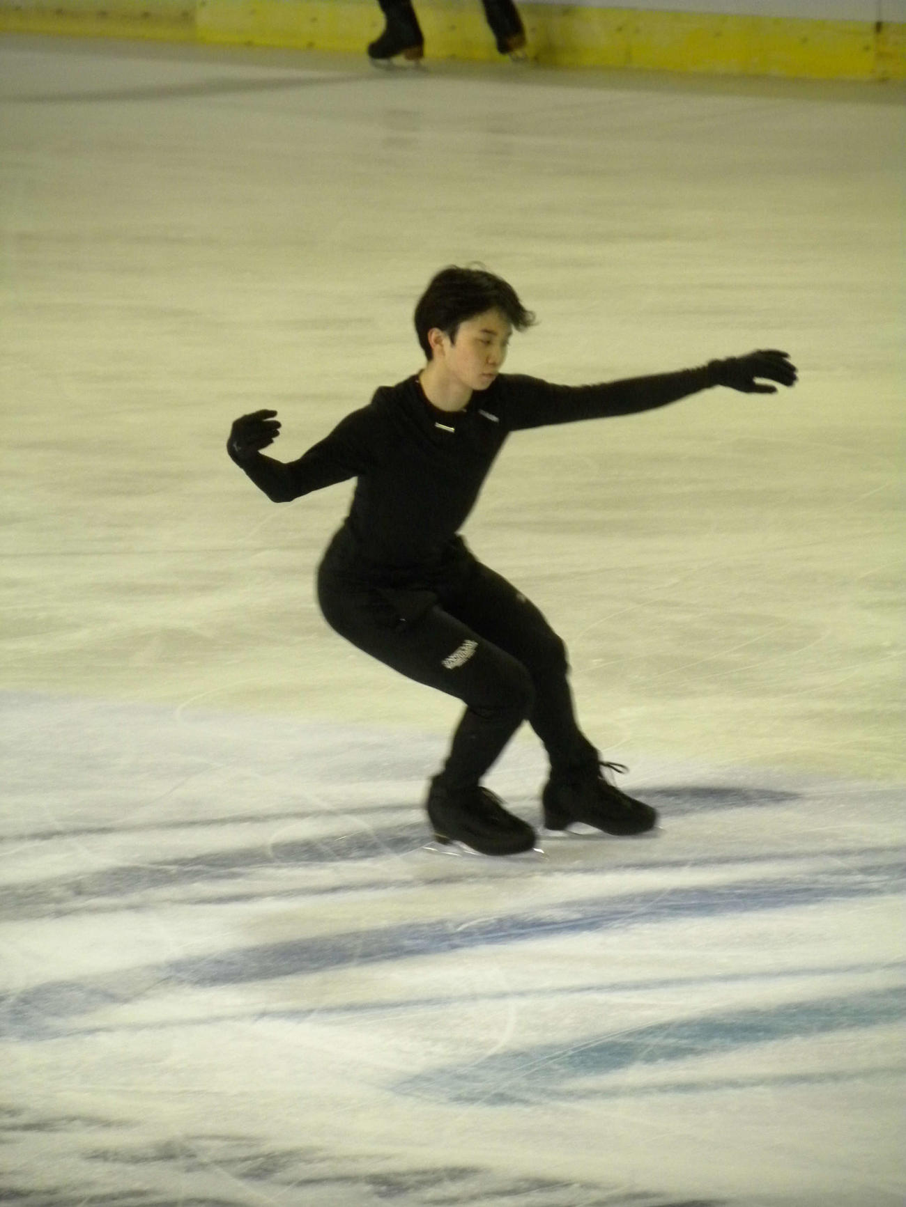 世界選手権男子公式練習に参加した友野