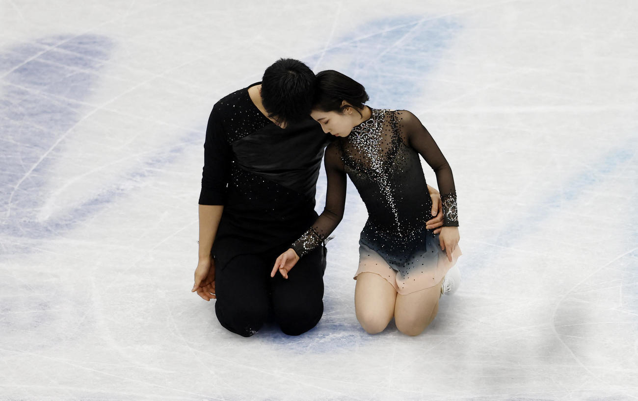 フィギュア世界選手権ペアフリー　演技する三浦璃来＆木原龍一組（ロイター）