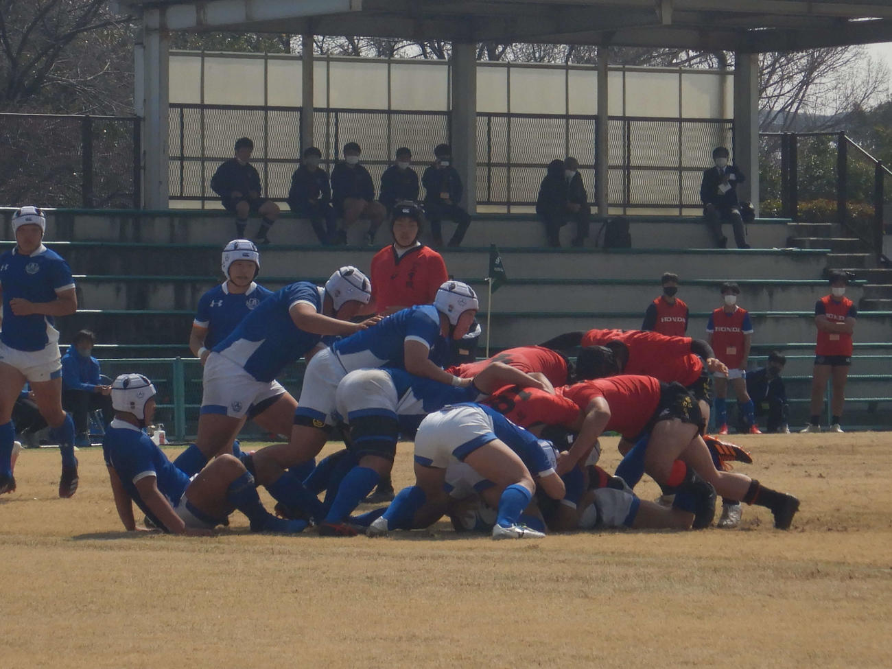 京都工学院として初の全国大会の舞台で躍動する選手たち（撮影・平山連）