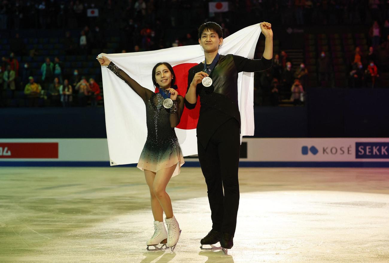 フィギュア世界選手権ペアフリー　銀メダルを獲得した三浦璃来＆木原龍一組（ロイター）