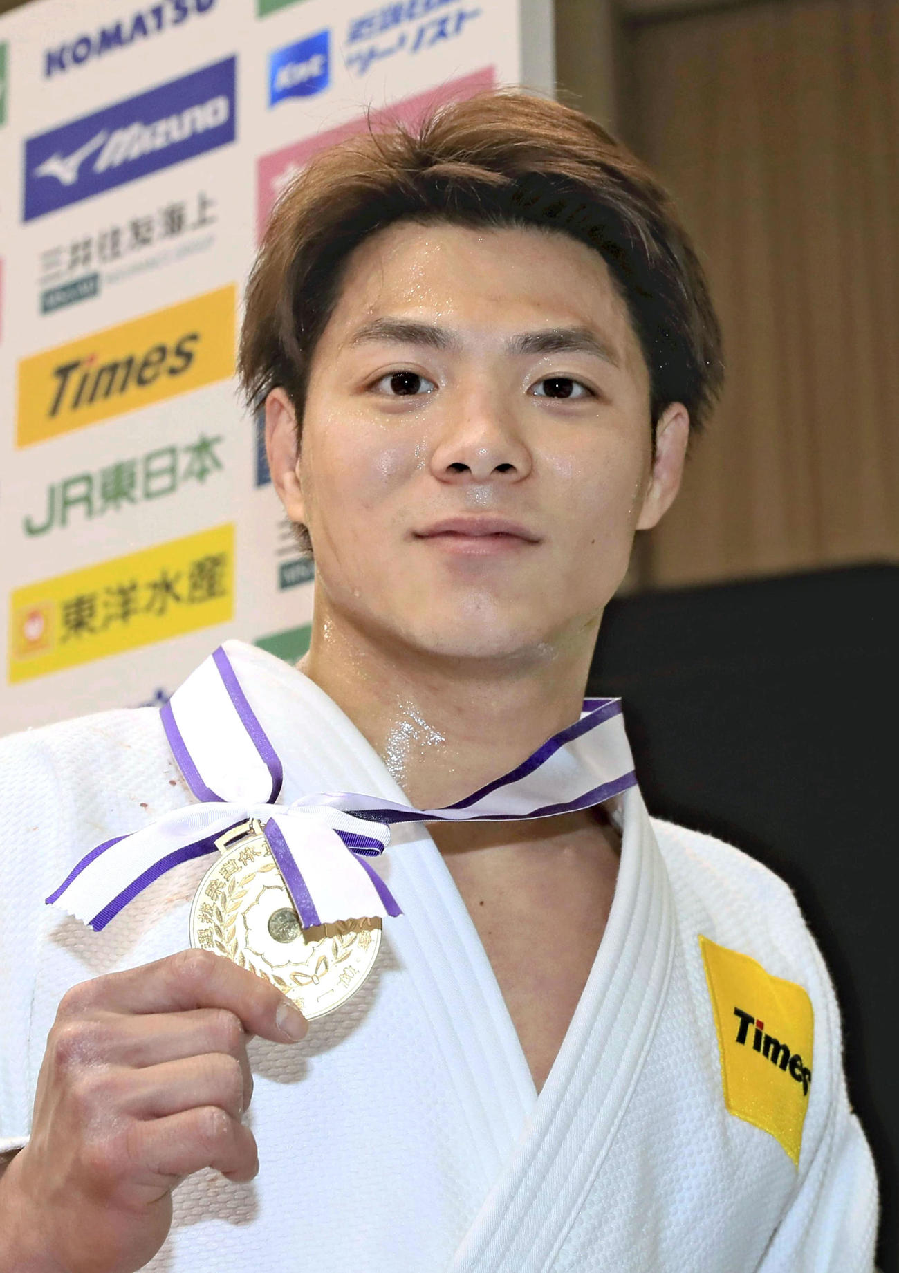 男子66キロ級で優勝した阿部一二三＝福岡国際センター（代表撮影）