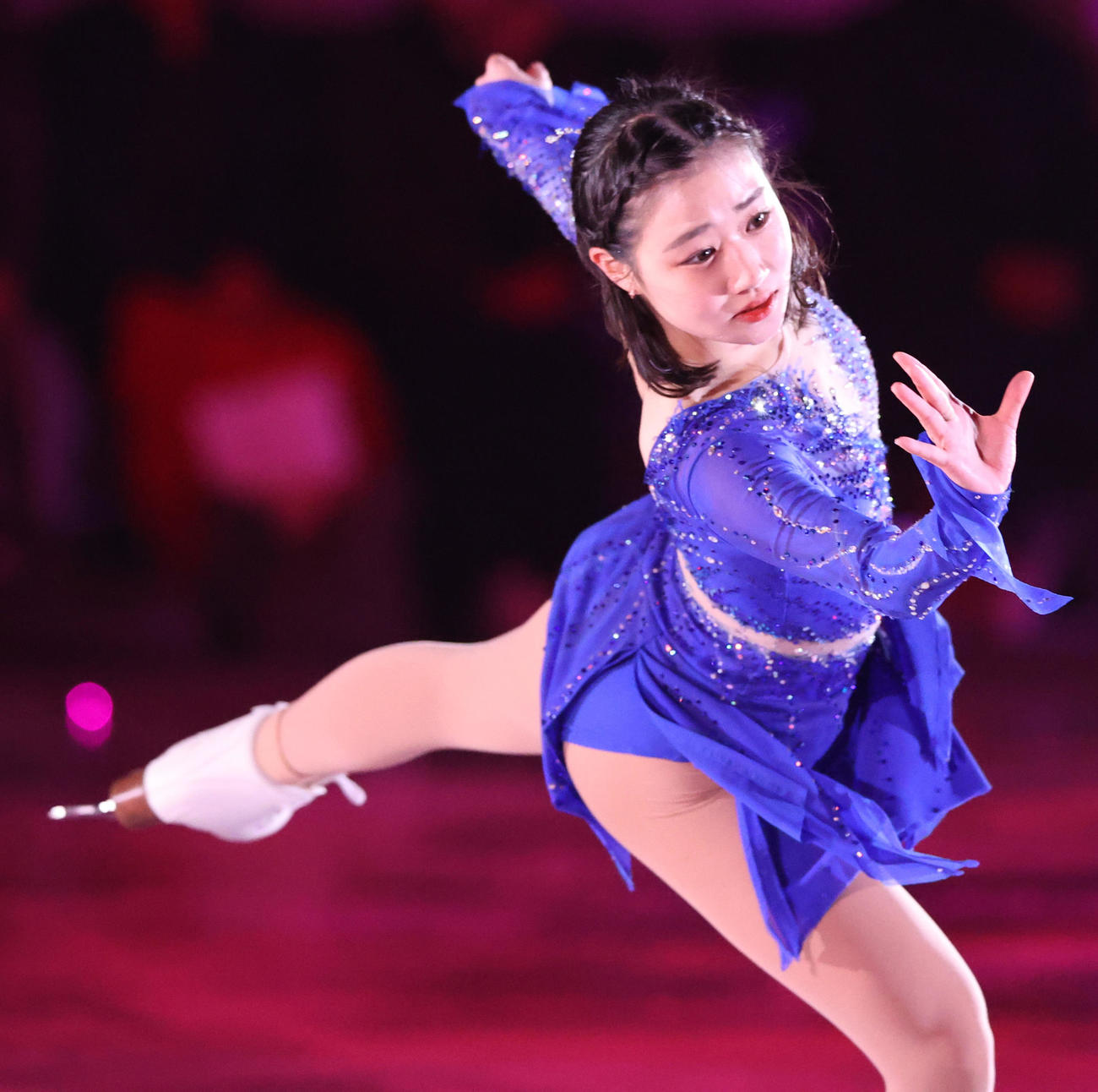 アイスショー「ブルームオンアイス」　華麗な演技を披露する河辺愛菜（撮影・上山淳一）