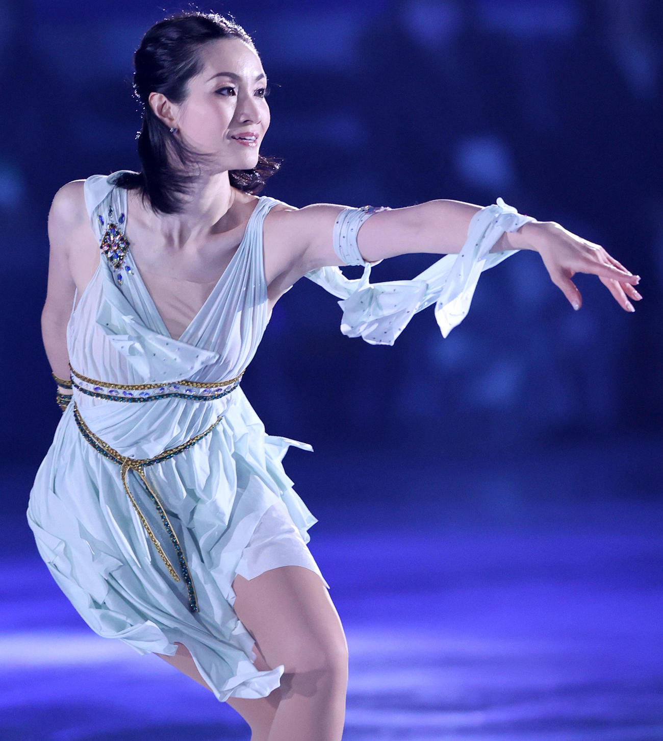 アイスショー「ブルームオンアイス」　華麗な演技を披露する荒川静香（撮影・上山淳一）