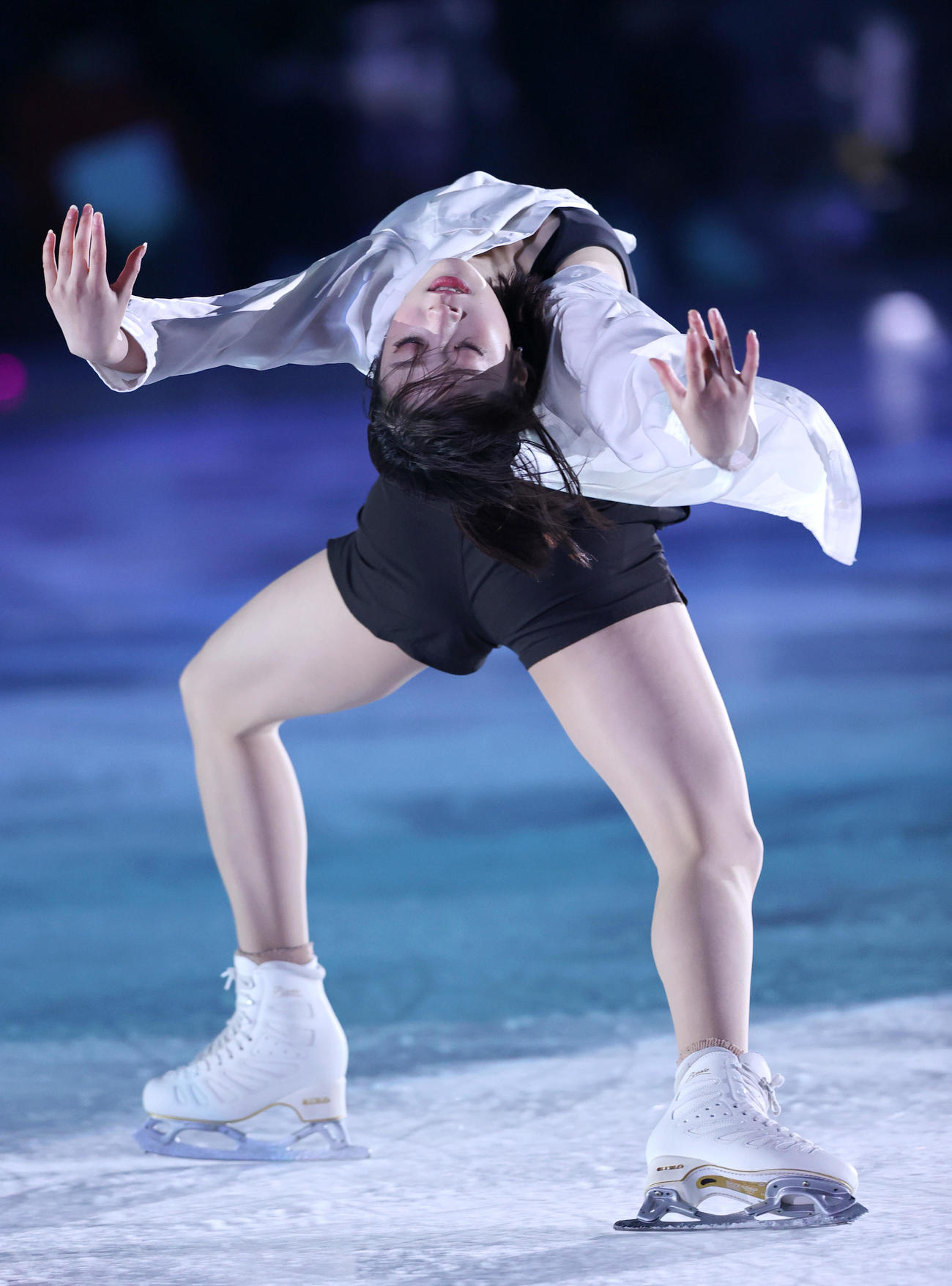 アイスショー「ブルームオンアイス」　華麗な演技を披露するユ・ヨン（撮影・上山淳一）