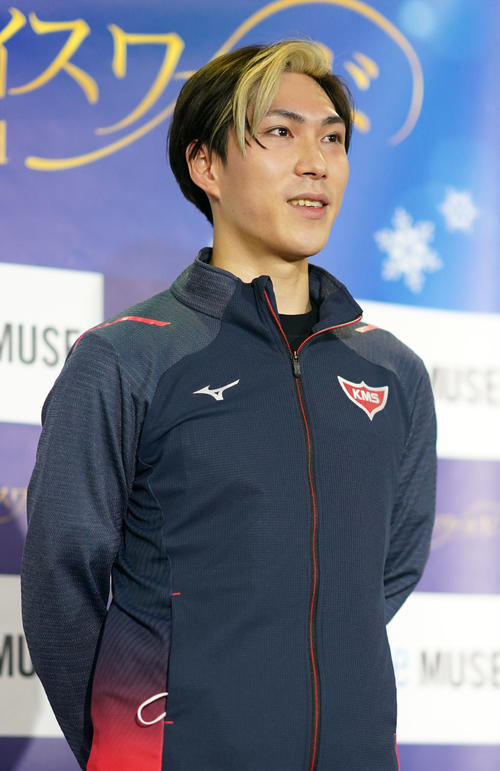 引退会見で競技人生での思い出を語る田中（撮影・横山健太）