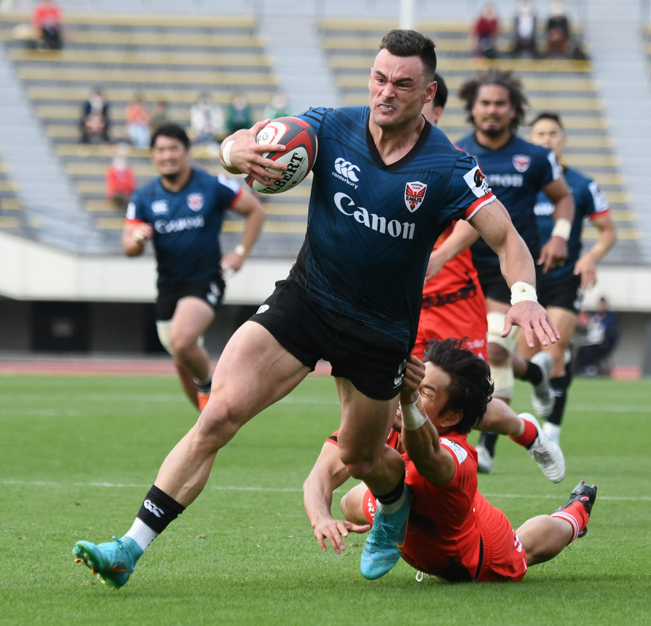 神戸対横浜　後半、横浜CTBジェシー・クリエルがトライを決める（撮影・滝沢美穂子）