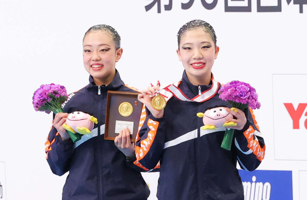 デュエットTRの表彰式に臨む和田（左）と小林（撮影・河田真司）