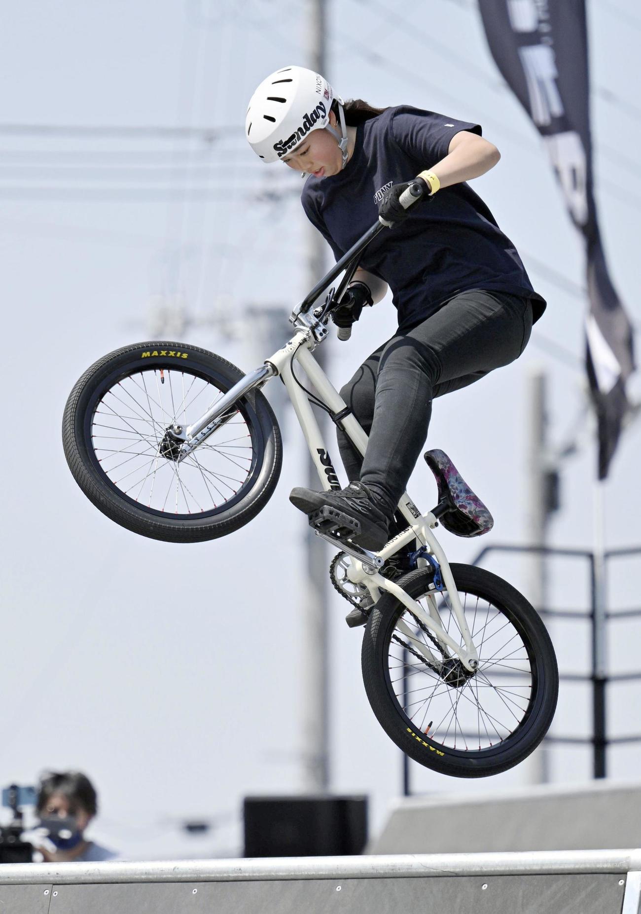 BMXフリースタイル・パークの女子エリートクラスで優勝した内藤寧々（共同）