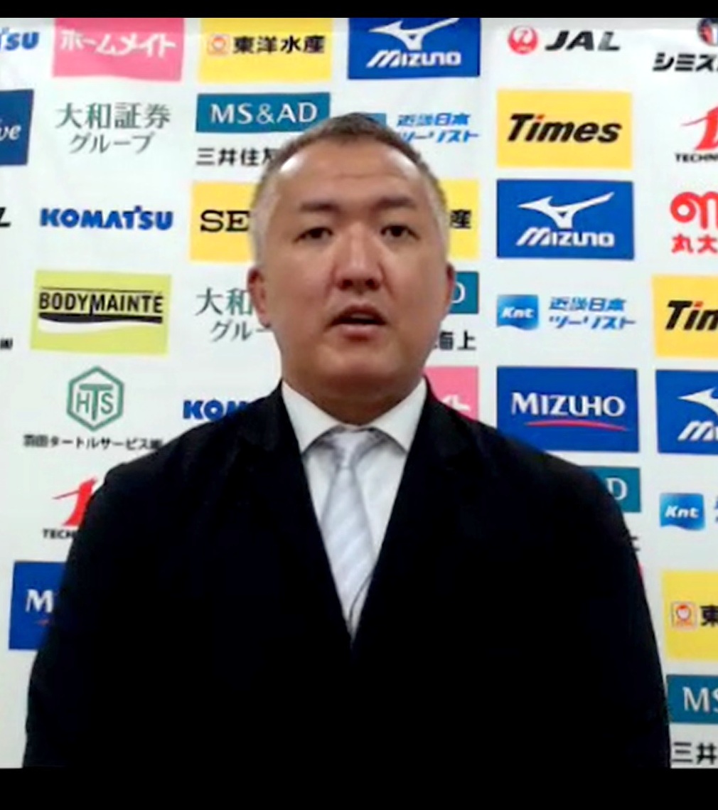 アジア大会の延期について取材対応する柔道男子日本代表の鈴木桂治監督