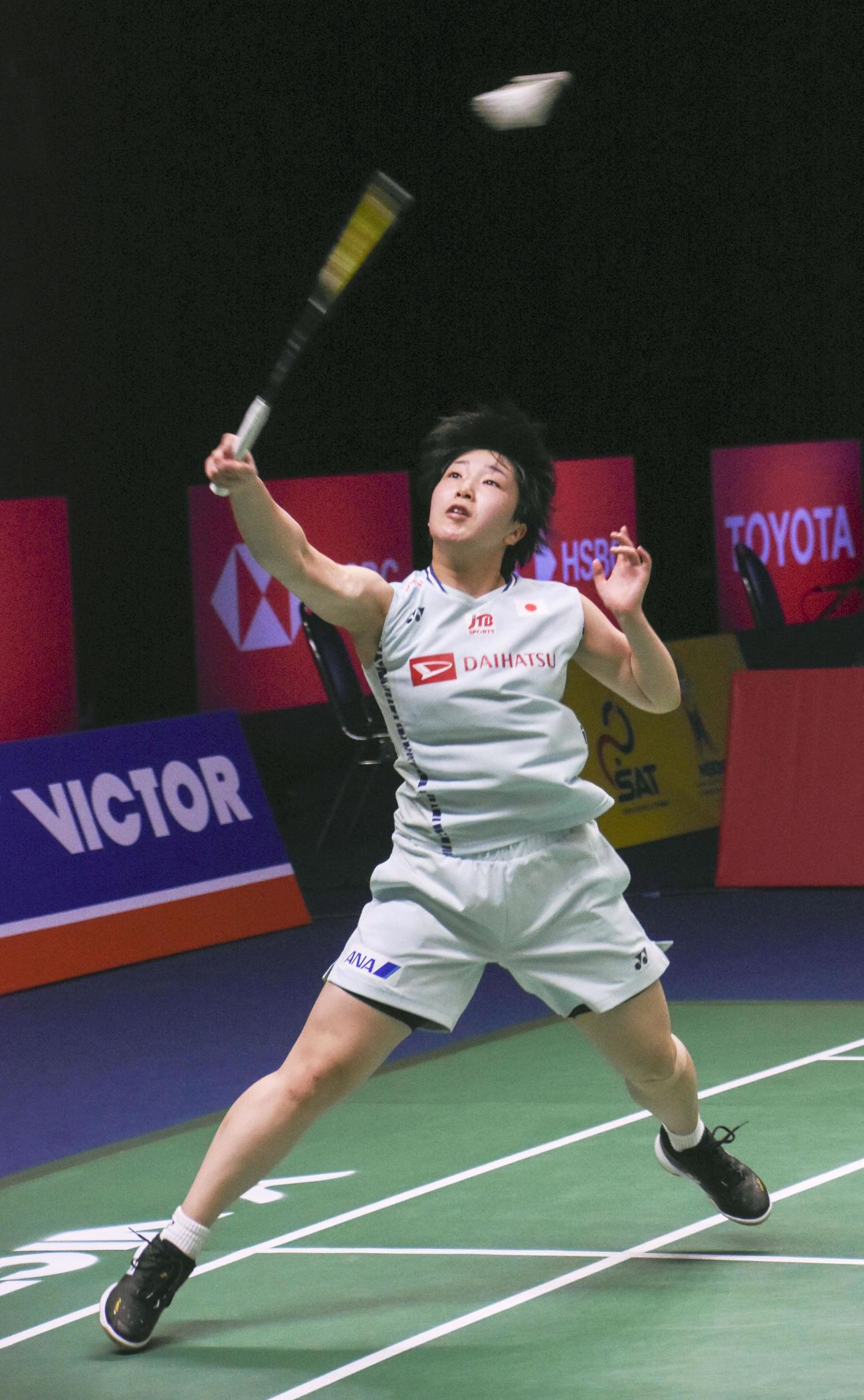 準々決勝の台湾戦でプレーする女子シングルスの山口茜＝バンコク（共同）