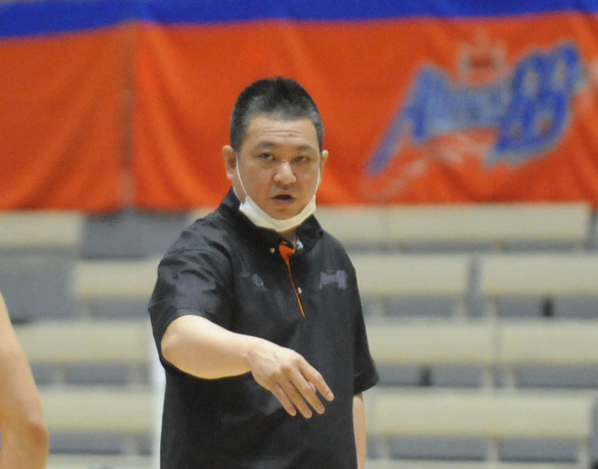 続投が決まった平岡監督