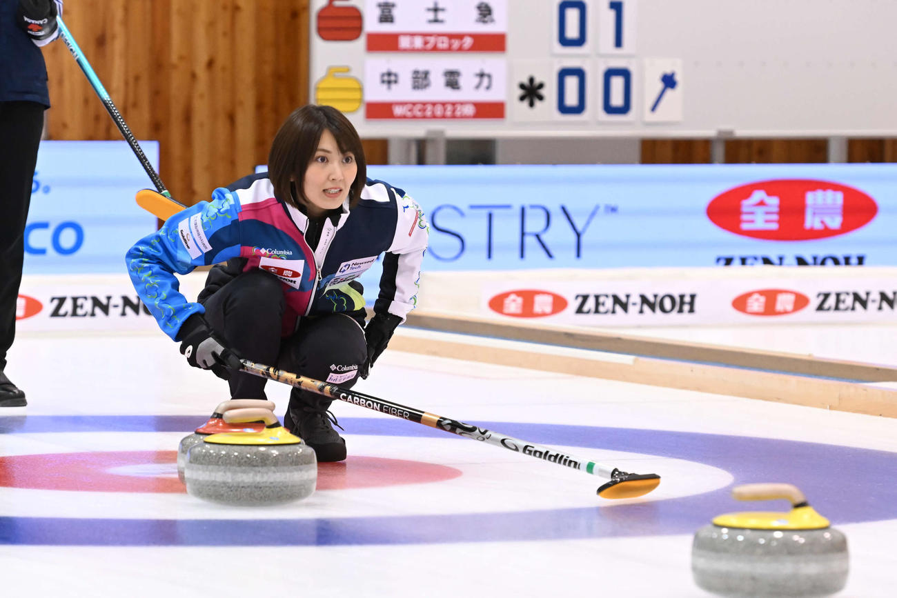 コールするフォルティウスの吉村（C）JCA IDE