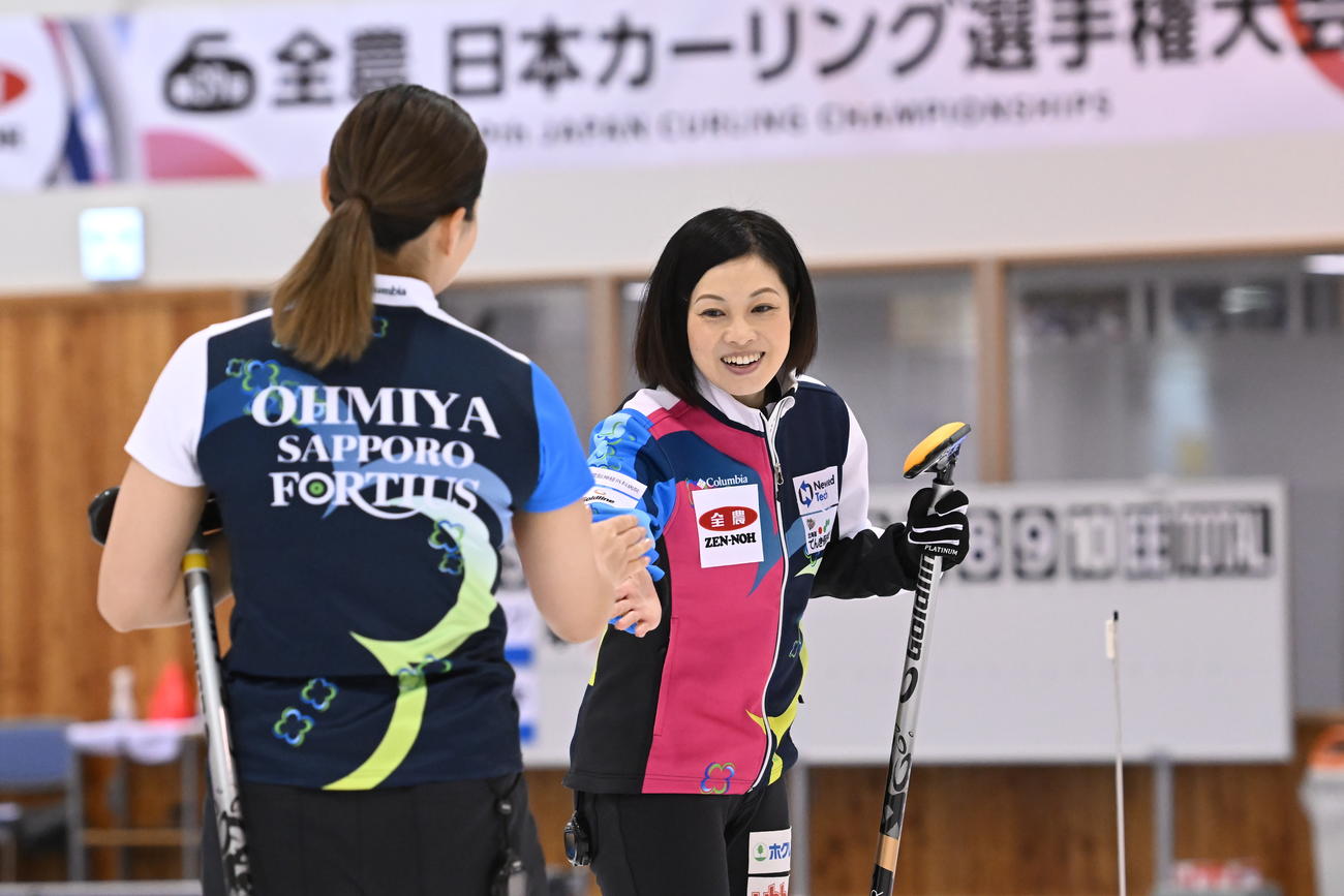 笑顔を見せるフォルティウス船山弓枝（C）JCA IDE