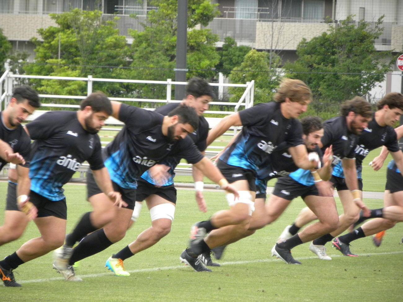 日本代表とのテストマッチに向けてトレーニングするウルグアイ代表（撮影・松本航）