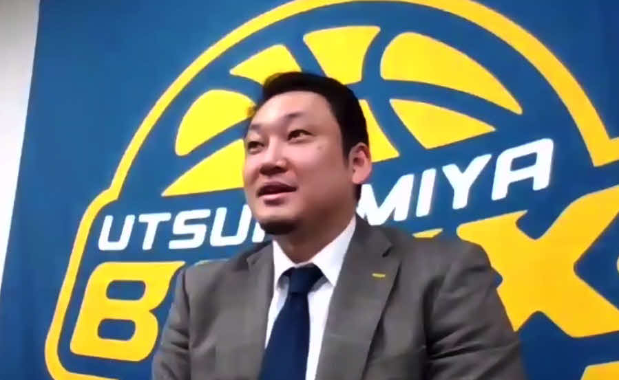 退任会見に臨んだB1宇都宮の安斎監督