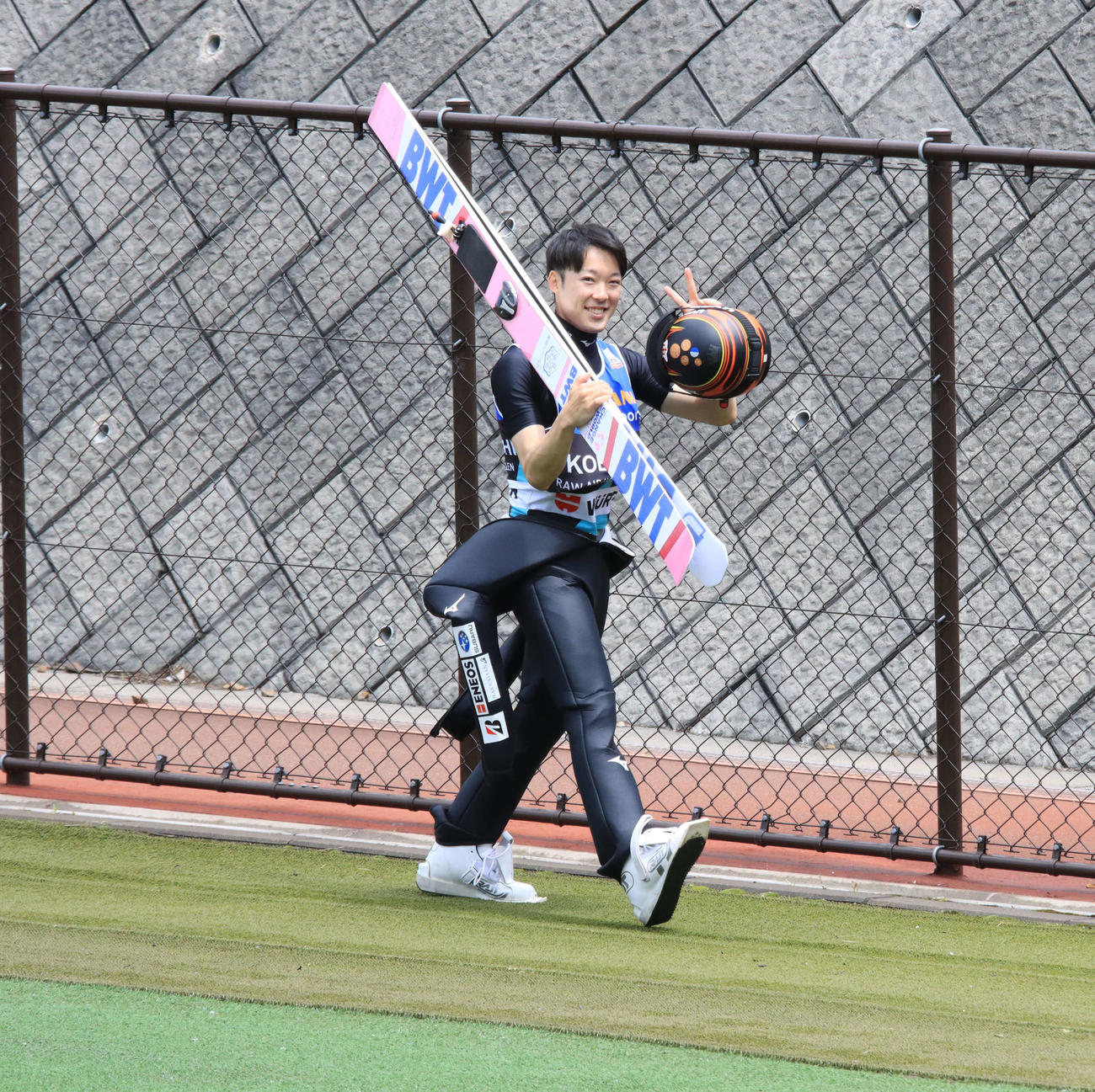 公開練習に参加する雪印メグミルク小林（撮影・保坂果那）
