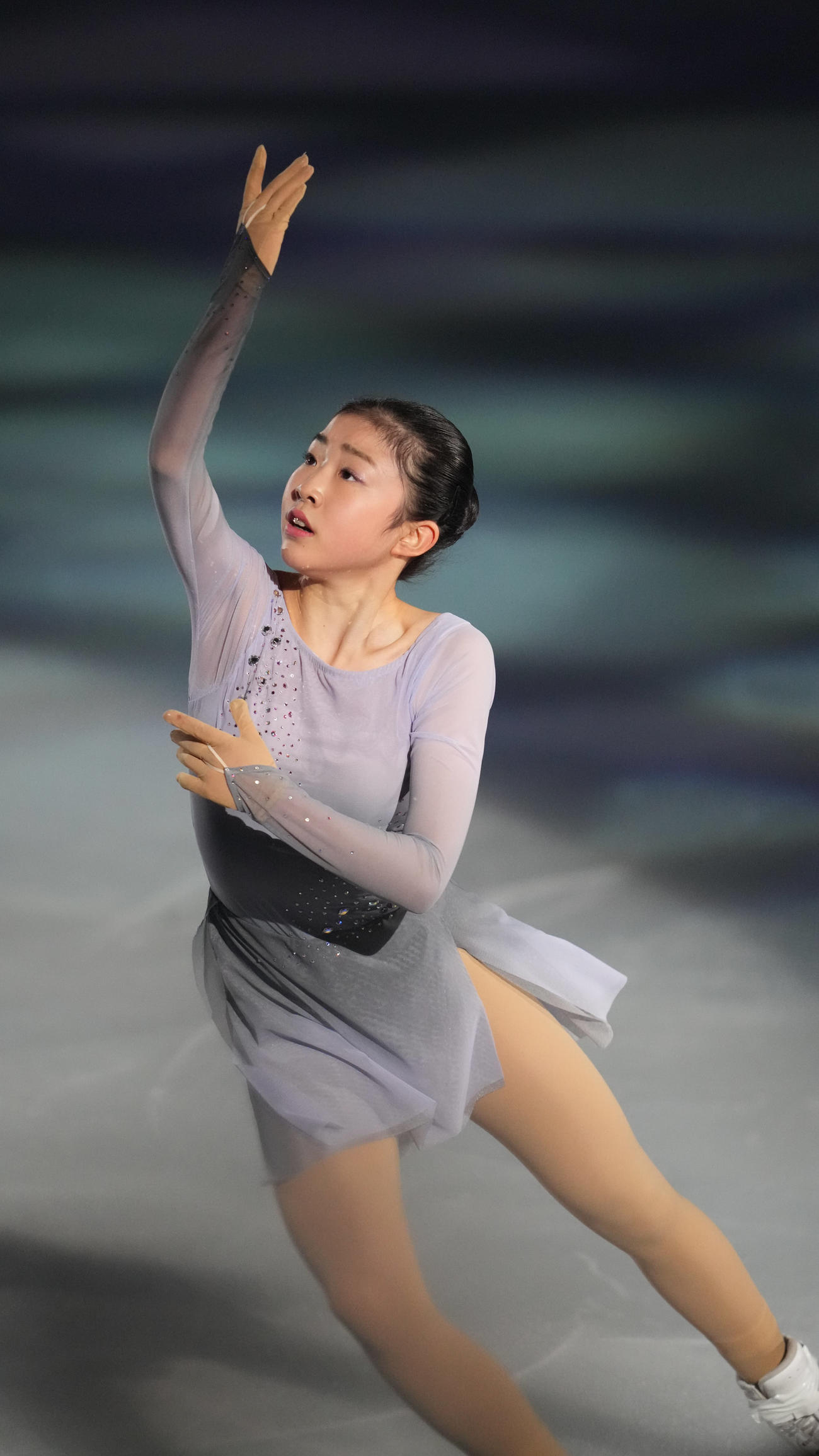 「ドリーム・オン・アイス2022」で演技を披露する女子シングルの千葉（撮影・小沢裕）