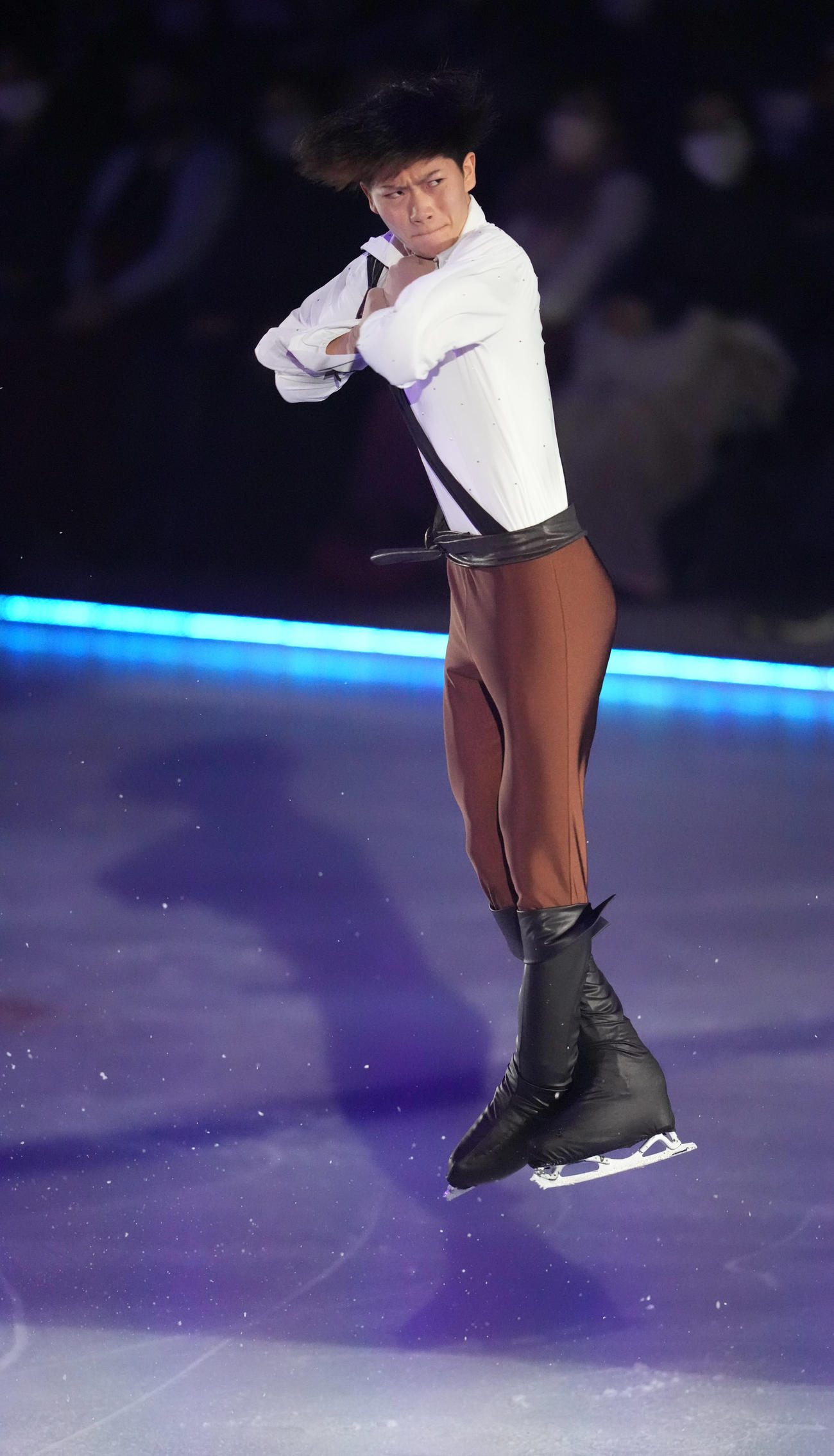 「ドリーム・オン・アイス2022」で演技を披露する男子シングルの吉岡希（撮影・小沢裕）