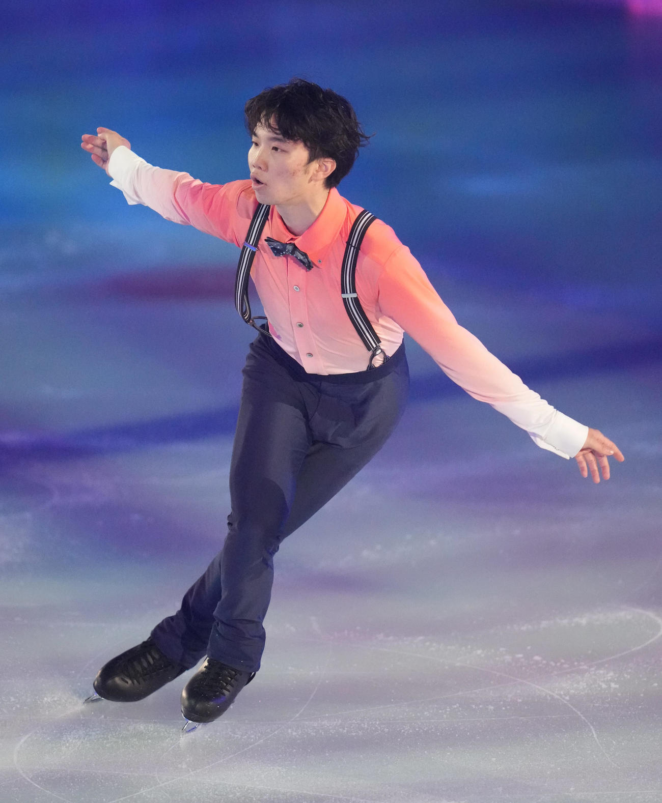 「ドリーム・オン・アイス2022」で演技を披露する友野（撮影・小沢裕）
