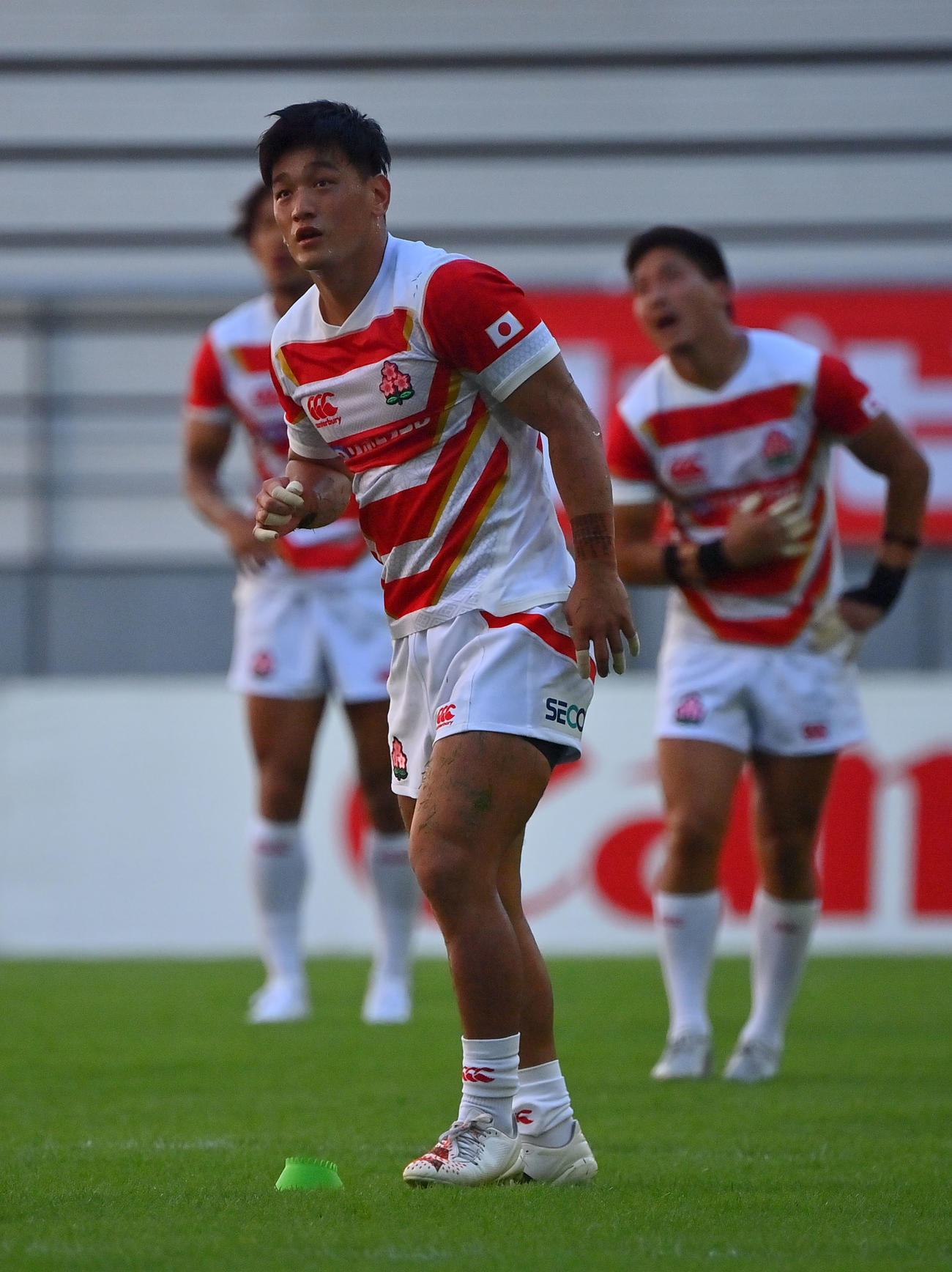 日本対フランス　前半、PGを決める日本SO李承信（撮影・和賀正仁）
