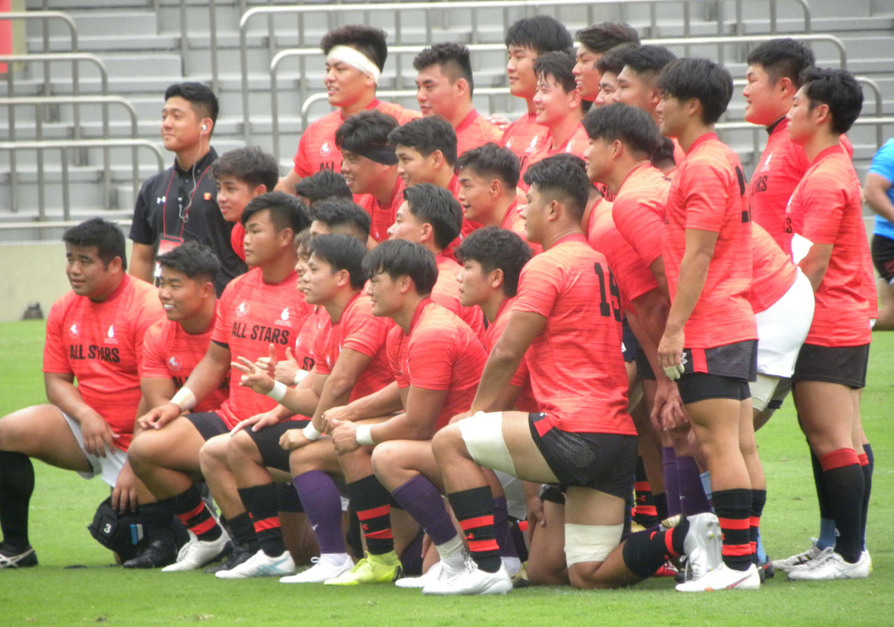 関東大学オールスターゲームに臨んだ対抗戦選抜（撮影・松本航）