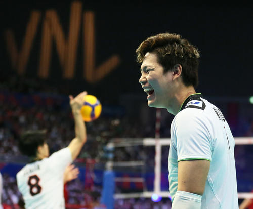 バレー ネーションズリーグ 男子日本が初の決勝大会進出 最後は石川祐希が決める ライブ詳細 スポーツライブ速報写真ニュース 日刊スポーツ
