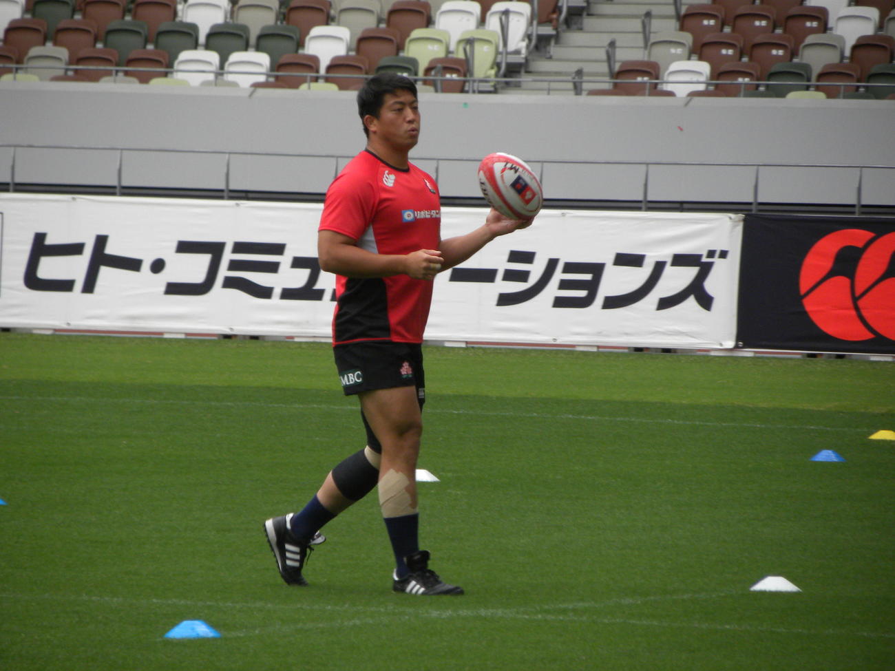 フランス第2戦に向けて前日調整に臨んだ日本代表フッカー坂手（撮影・松本航）
