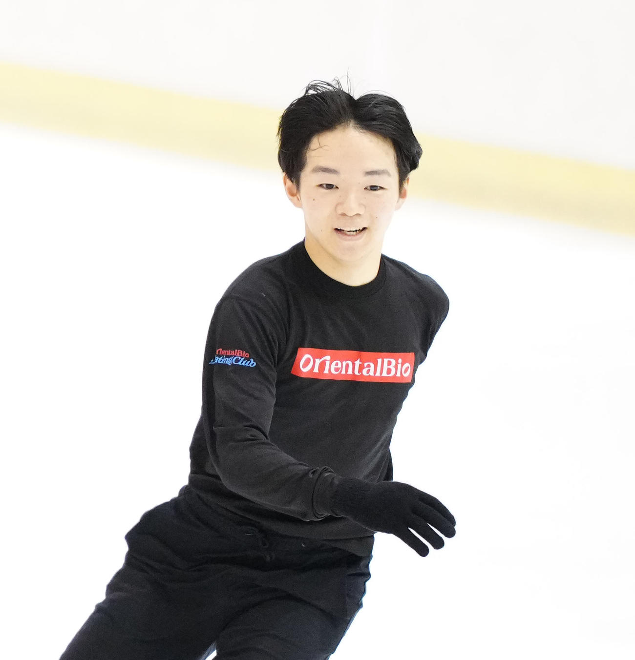 フィギュアスケートの全日本合宿で公開練習に臨む鍵山（撮影・江口和貴）