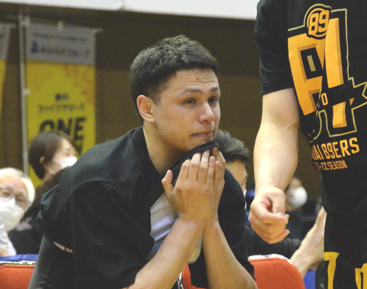 5月16日、香川対仙台　B1昇格を決め、目に涙を浮かべる仙台89ERS・田中（撮影・濱本神威）