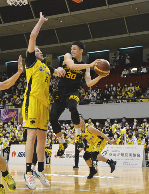 仙台田中成也完全移籍決定 役割は強度の高いディフェンス 黒子役に徹しb1復帰に貢献 バスケットボール写真ニュース 日刊スポーツ
