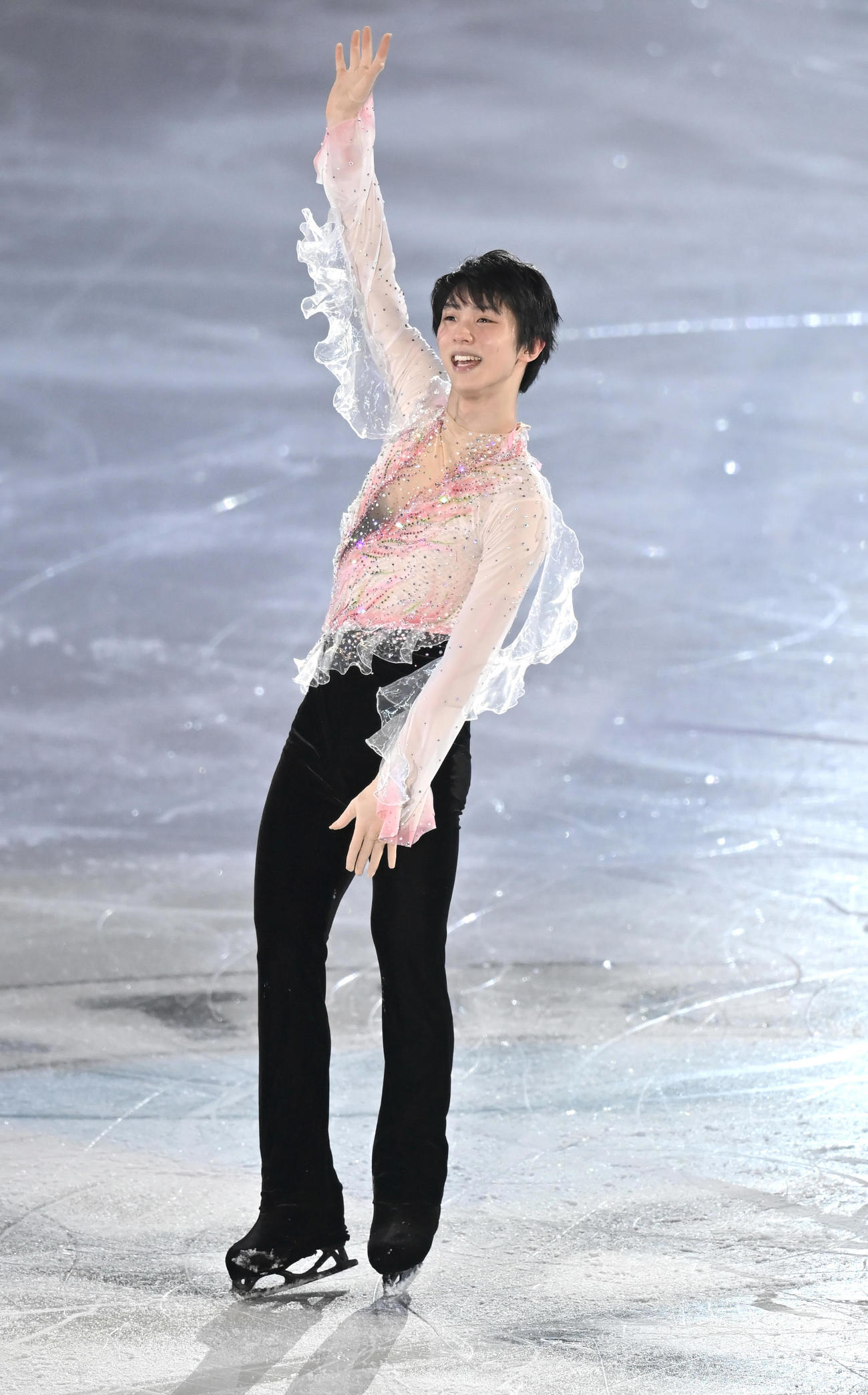 2020年12月28日メダリスト・オン・アイス　手を振る羽生結弦