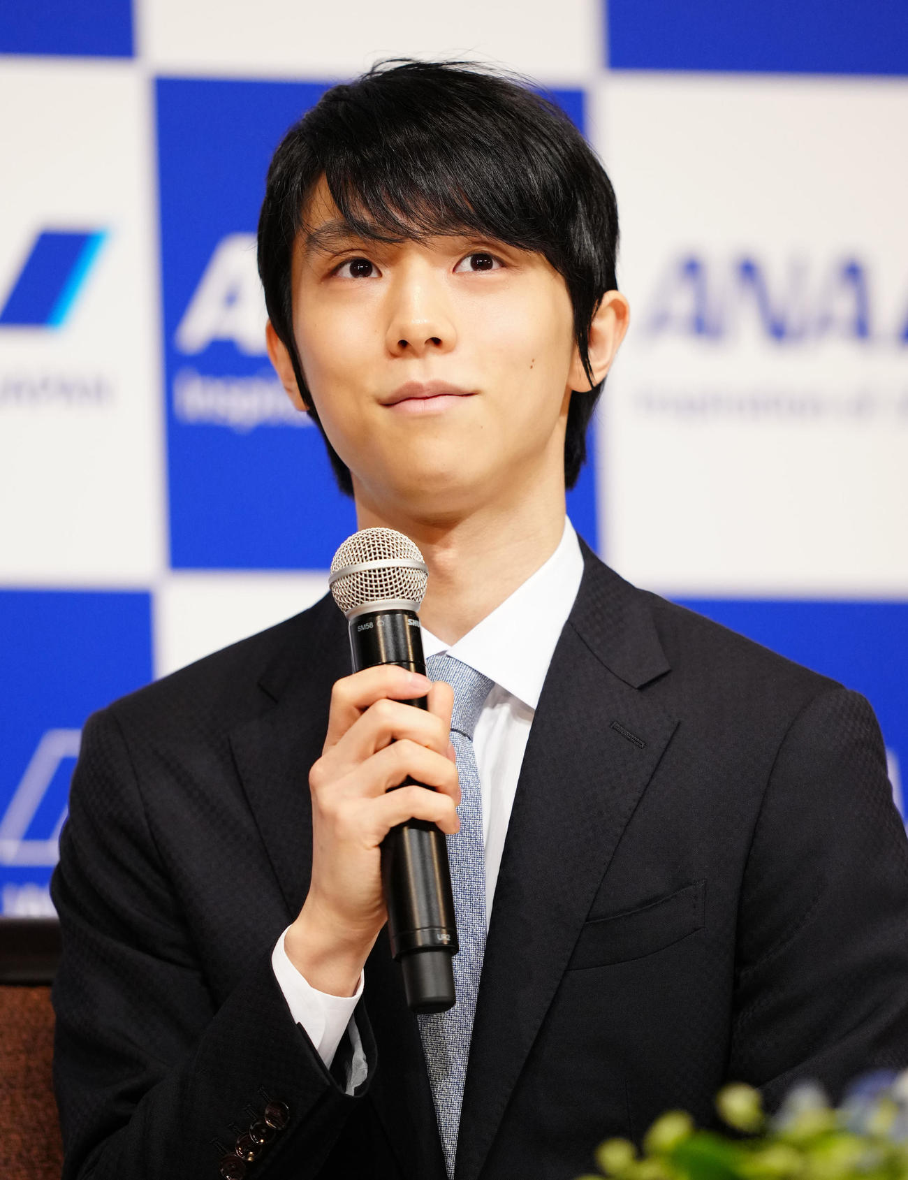 記者会見に臨む羽生（撮影・江口和貴）