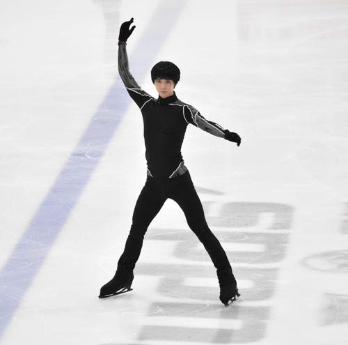 連載 引退会見みたいな しねえし 殺伐とした雰囲気を笑顔に変えた羽生結弦の言葉 フィギュア 日刊スポーツ