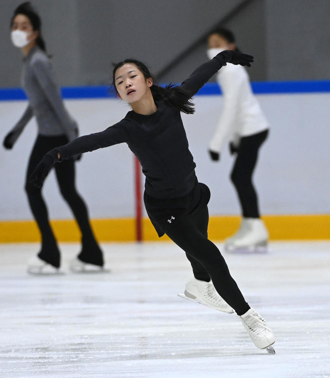 全日本ジュニアフィギュア合宿で練習を行う中井亜美（撮影・前岡正明）