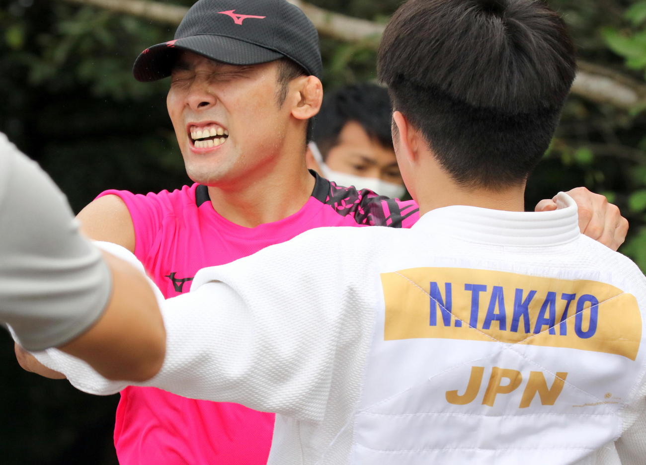 柔道全日本男子の宮崎・延岡合宿で階段ダッシュからの打ち込みという高負荷メニューに取り組む60キロ級の高藤直寿（撮影・木下淳）