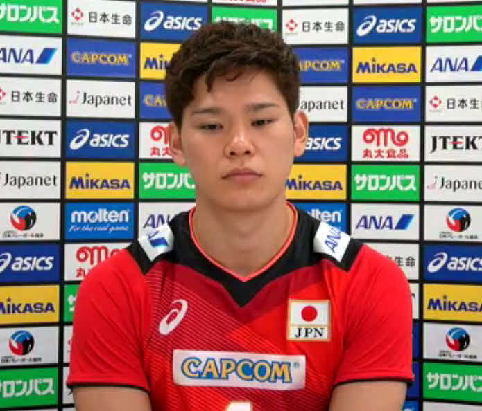 世界選手権に向けてオンライン会見に応じる西田有志