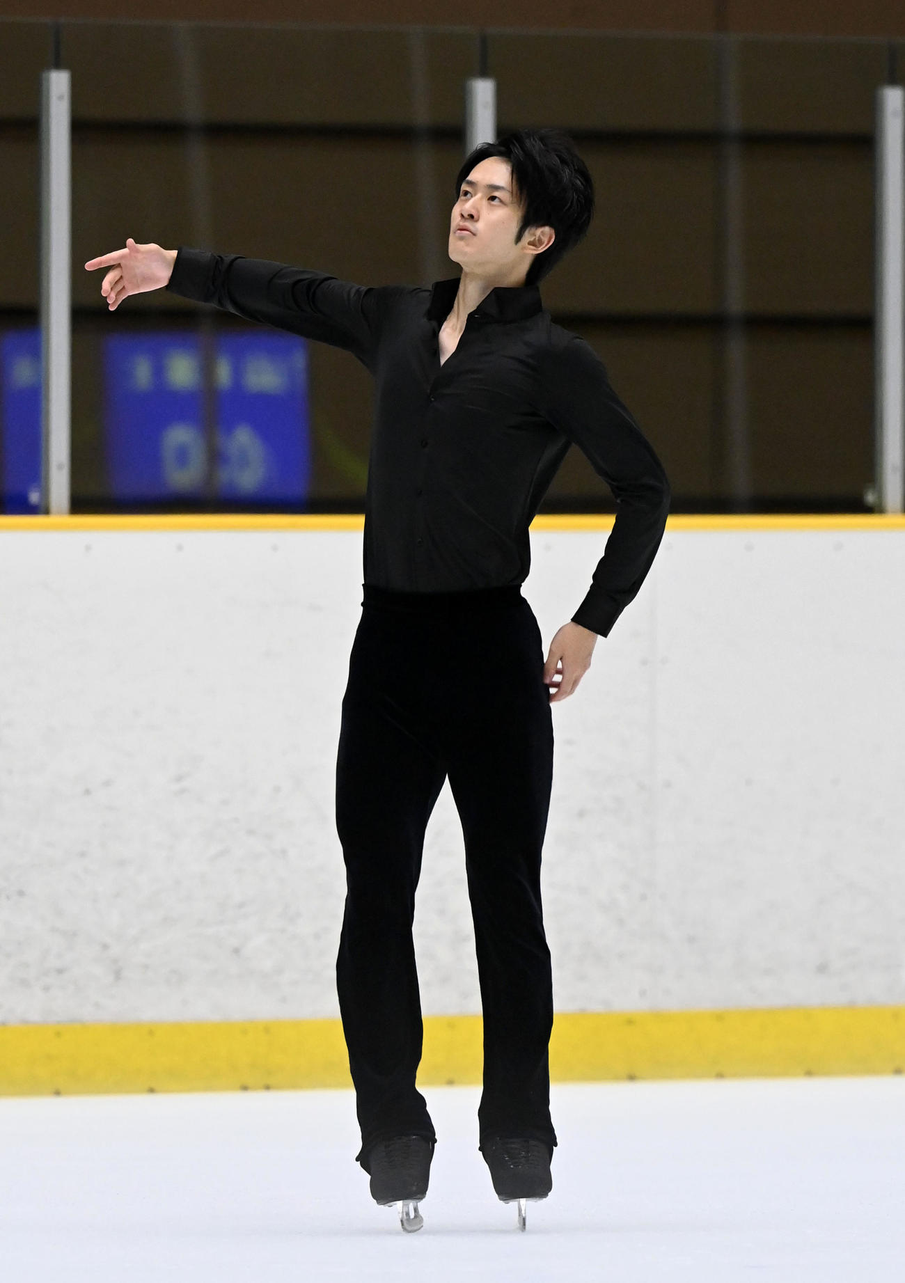 げんさんサマーカップ選手権男子SPで演技する山本草太（撮影・前岡正明）