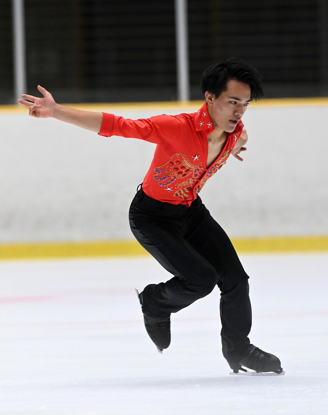 げんさんサマーカップジュニア選手権男子SPで演技する佐々木晴也（撮影・前岡正明）