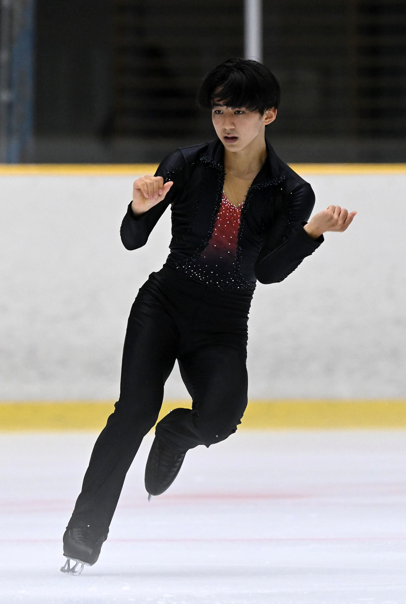 げんさんサマーカップジュニア選手権男子SPで演技する中村俊介（撮影・前岡正明）