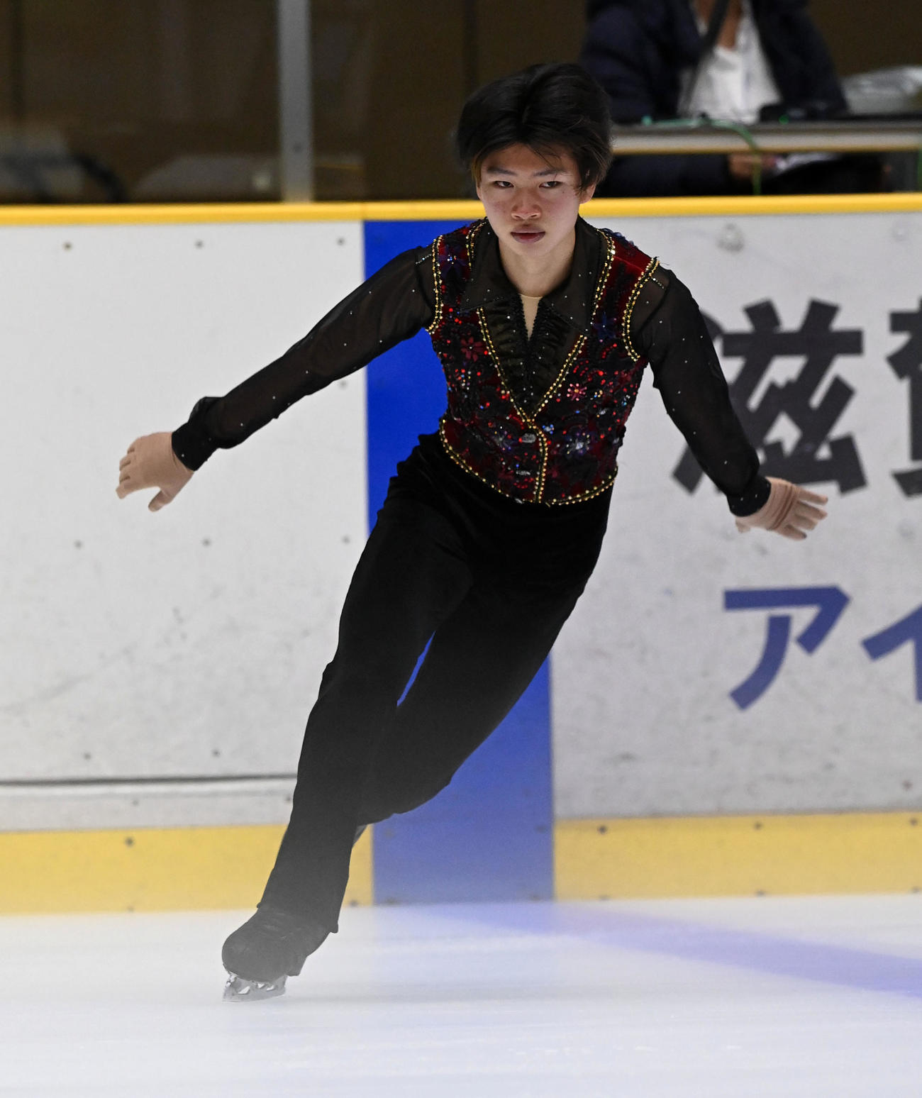 げんさんサマーカップジュニア選手権男子SPで演技する吉岡希（撮影・前岡正明）