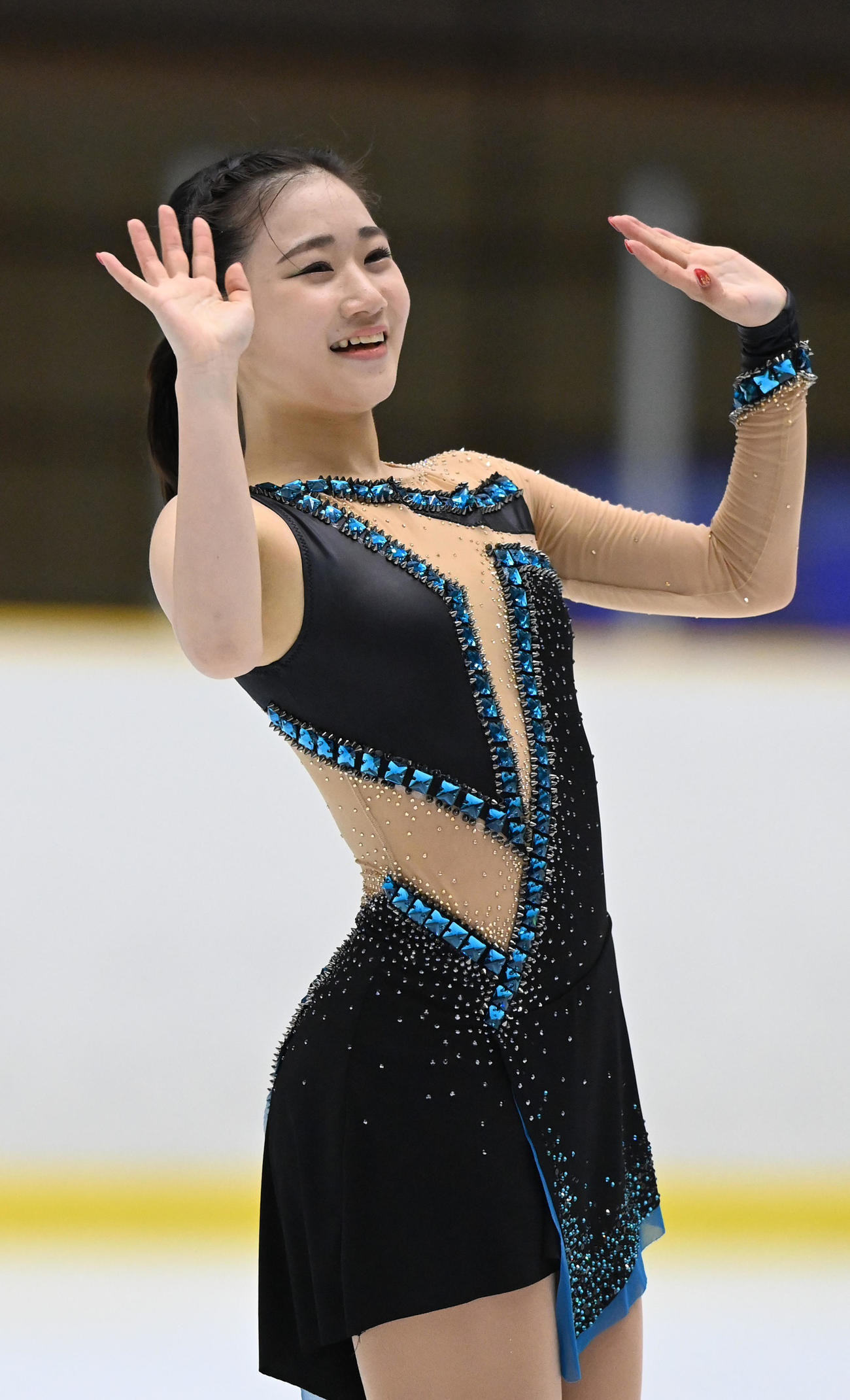 げんさんサマーカップ選手権女子SPの演技を終え、笑顔をみせる河辺愛菜（撮影・前岡正明）