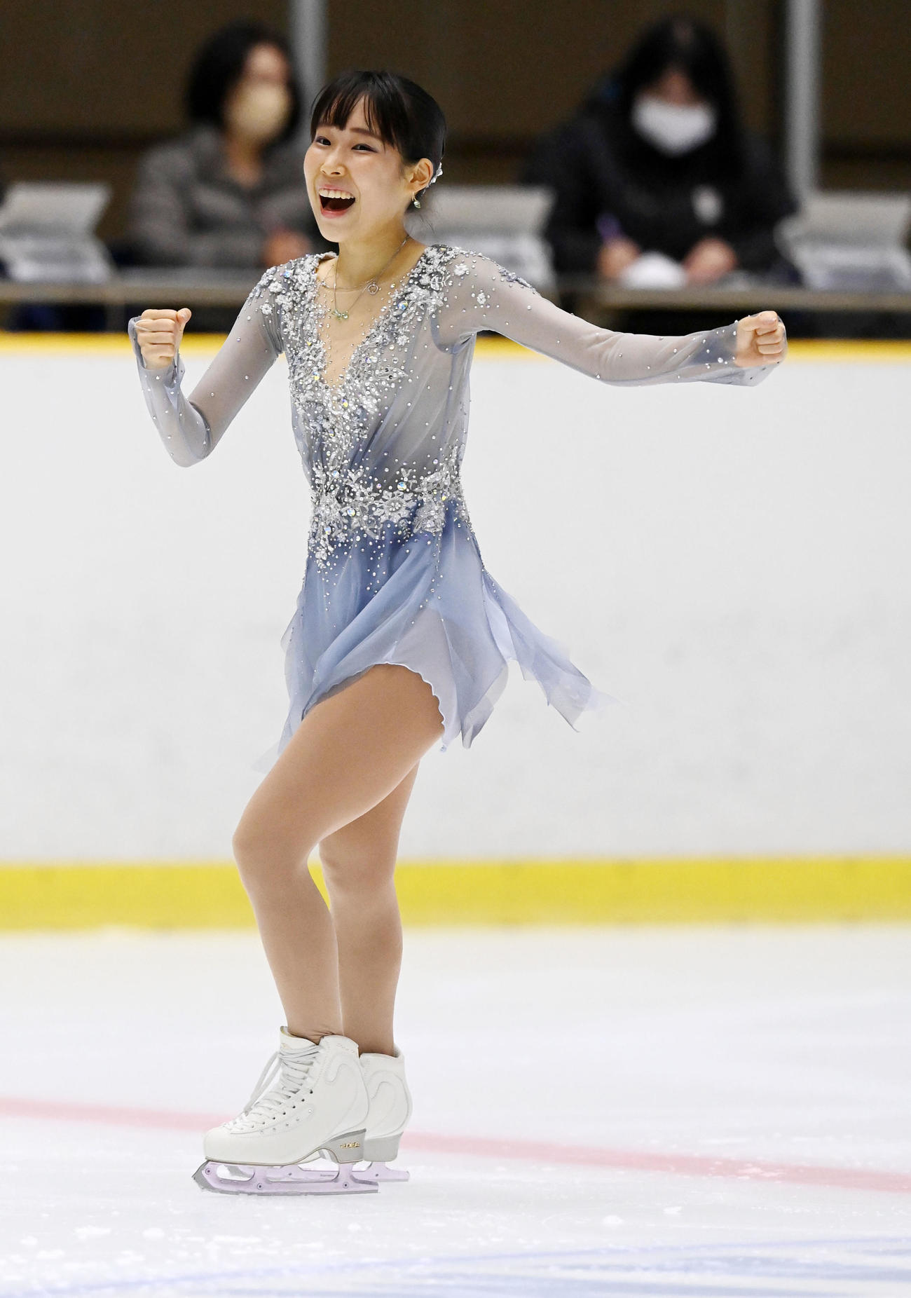 げんさんサマーカップ選手権女子SPで演技を終え笑顔を見せる三原舞依（撮影・前岡正明）